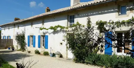 Maison de charme à Saint-Vincent-la-Châtre avec piscine partagée - Photo 6