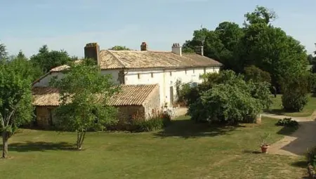 Maison de charme à Saint-Vincent-la-Châtre avec piscine partagée - Photo 14