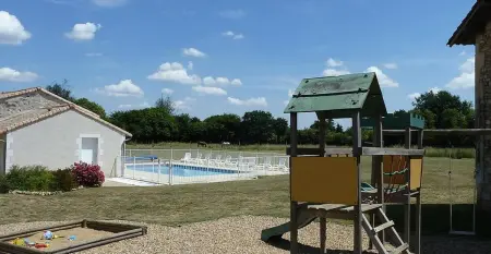 Maison de charme à Saint-Vincent-la-Châtre avec piscine partagée - Photo 16