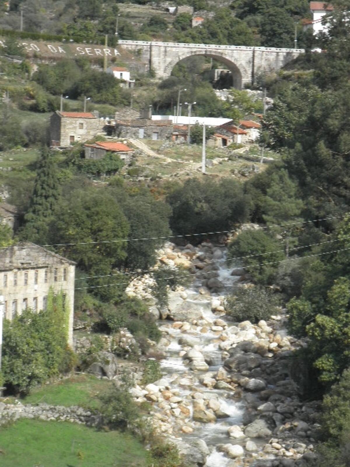 Appartement 50 m² avec balcon vue montagne à Alvoco da Serra - Photo 9