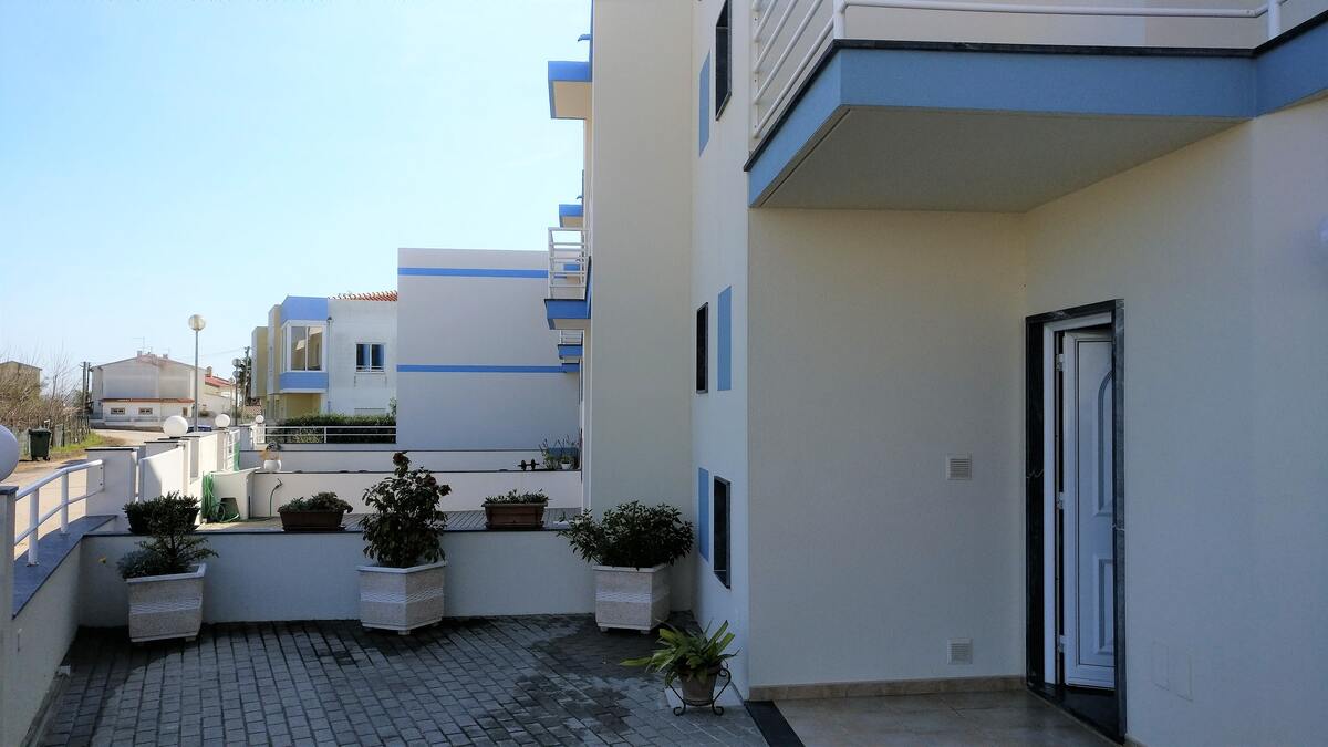 Maison 100 m² avec jardin clos à Lourinhã, proche plage - Photo 1