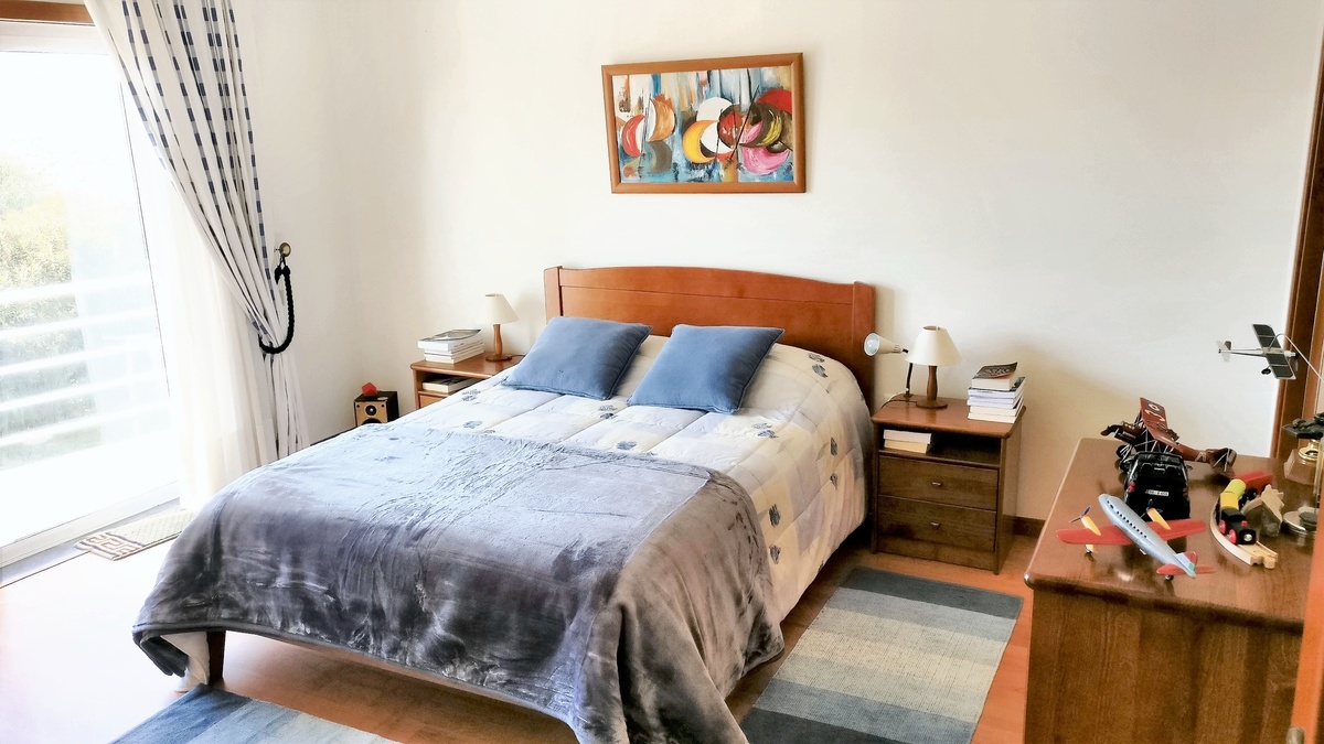 Maison 100 m² avec jardin clos à Lourinhã, proche plage - Photo 4