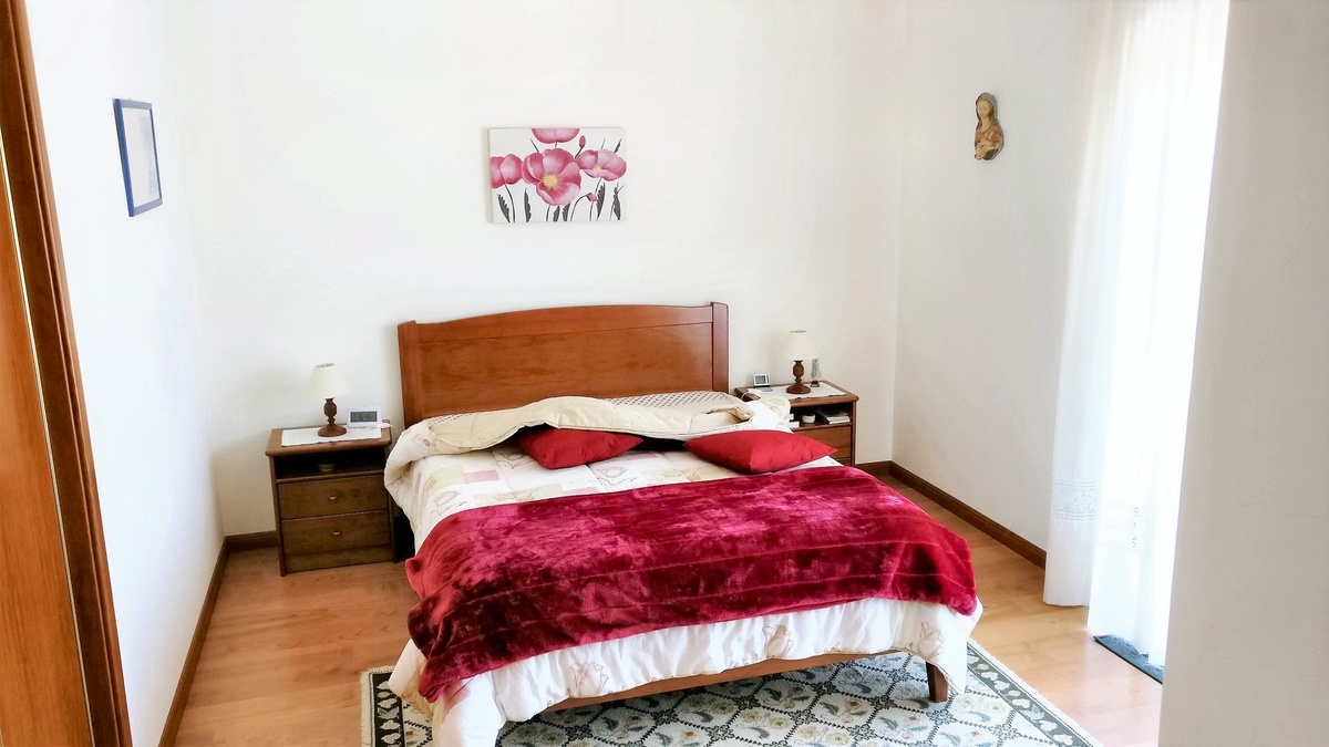 Maison 100 m² avec jardin clos à Lourinhã, proche plage - Photo 5
