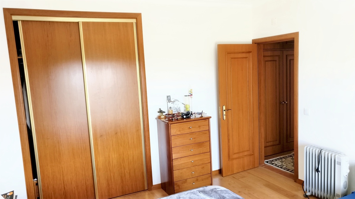 Maison 100 m² avec jardin clos à Lourinhã, proche plage - Photo 20