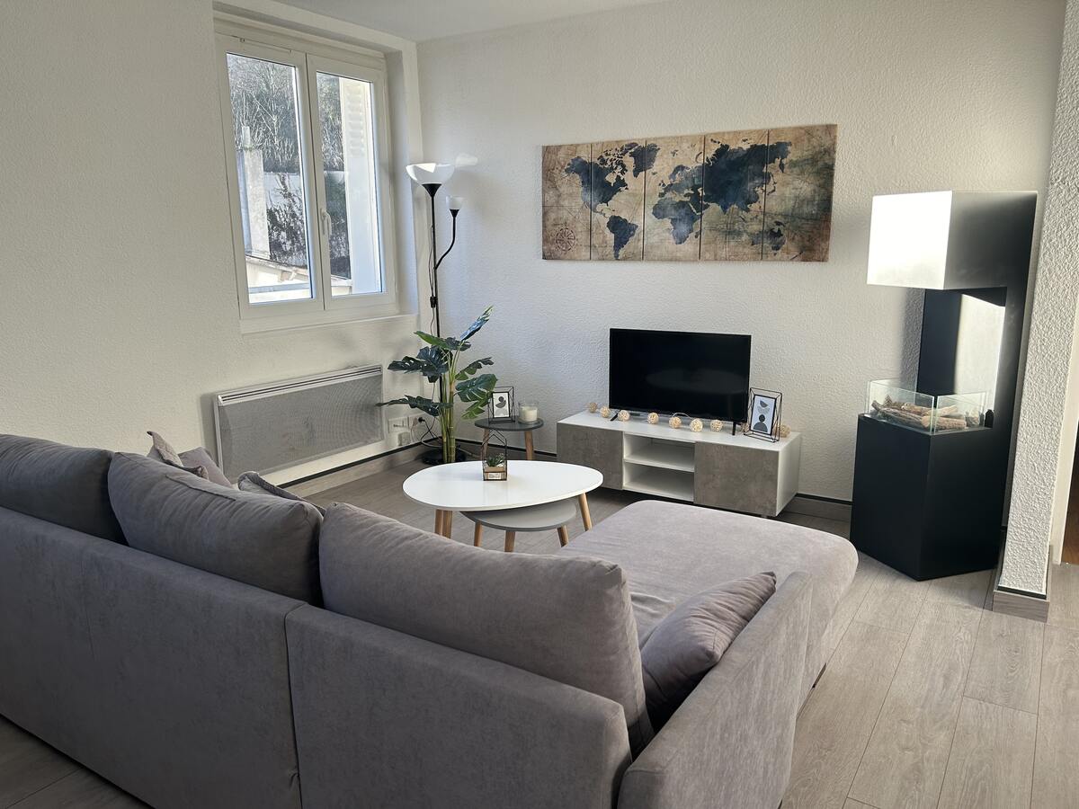 Appartement 6 personnes à Luzenac, 2 chambres + canapé - Photo 1