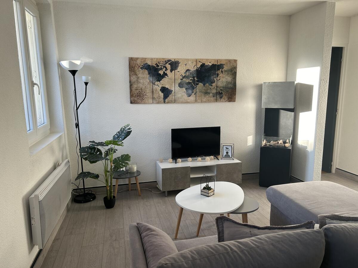 Appartement 6 personnes à Luzenac, 2 chambres + canapé - Photo 3