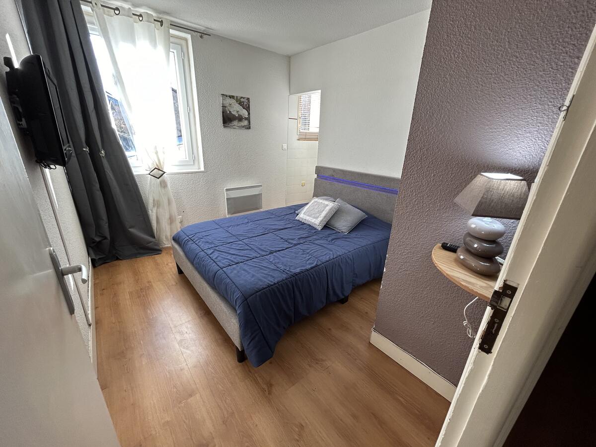 Appartement 6 personnes à Luzenac, 2 chambres + canapé - Photo 10