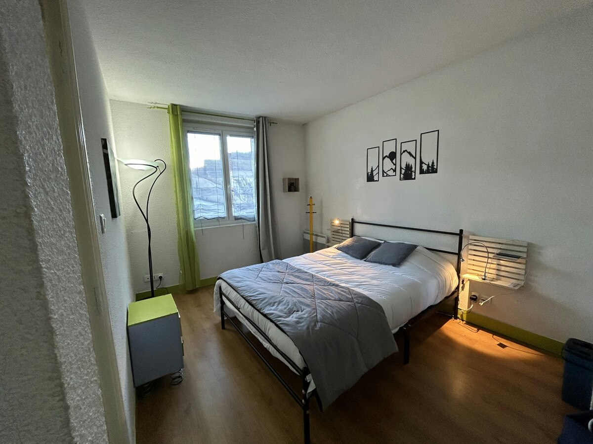 Appartement 6 personnes à Luzenac, 2 chambres + canapé - Photo 15