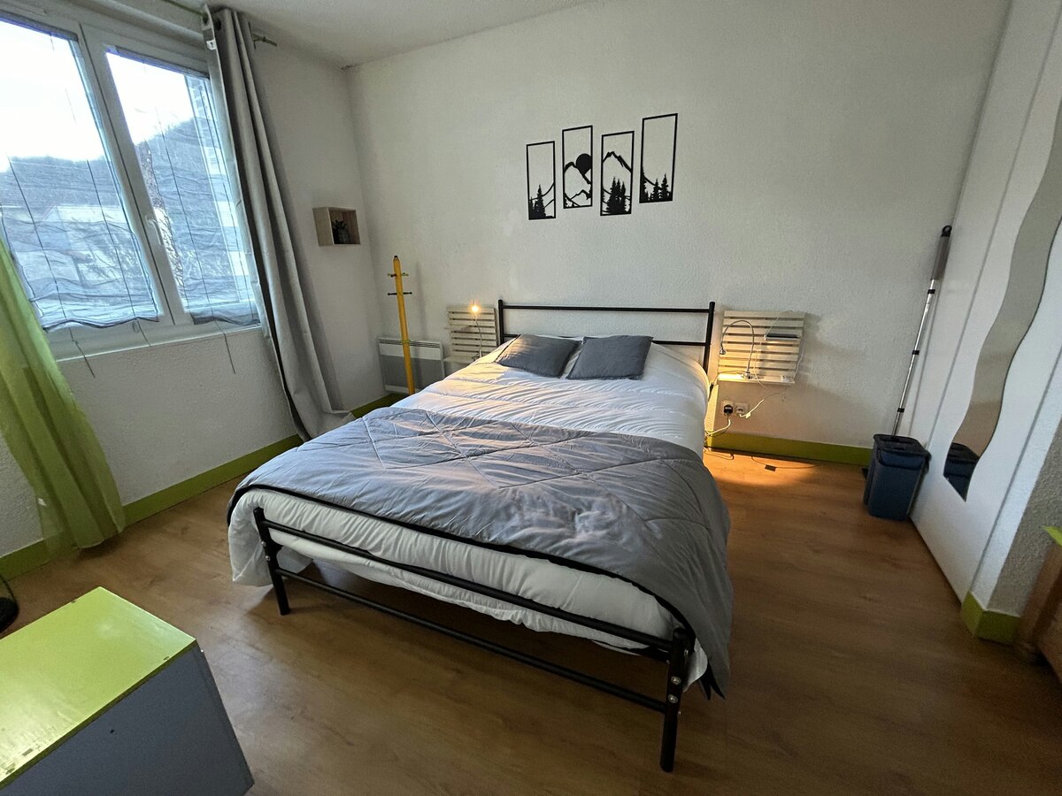 Appartement 6 personnes à Luzenac, 2 chambres + canapé - Photo 17