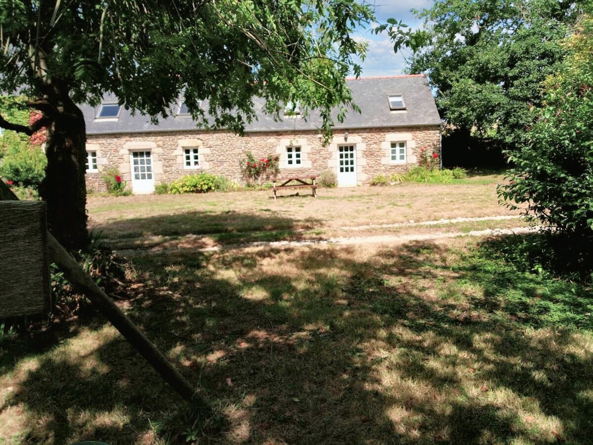 Maison familiale 4 chambres avec jardin à Plougonvelin - Photo 1