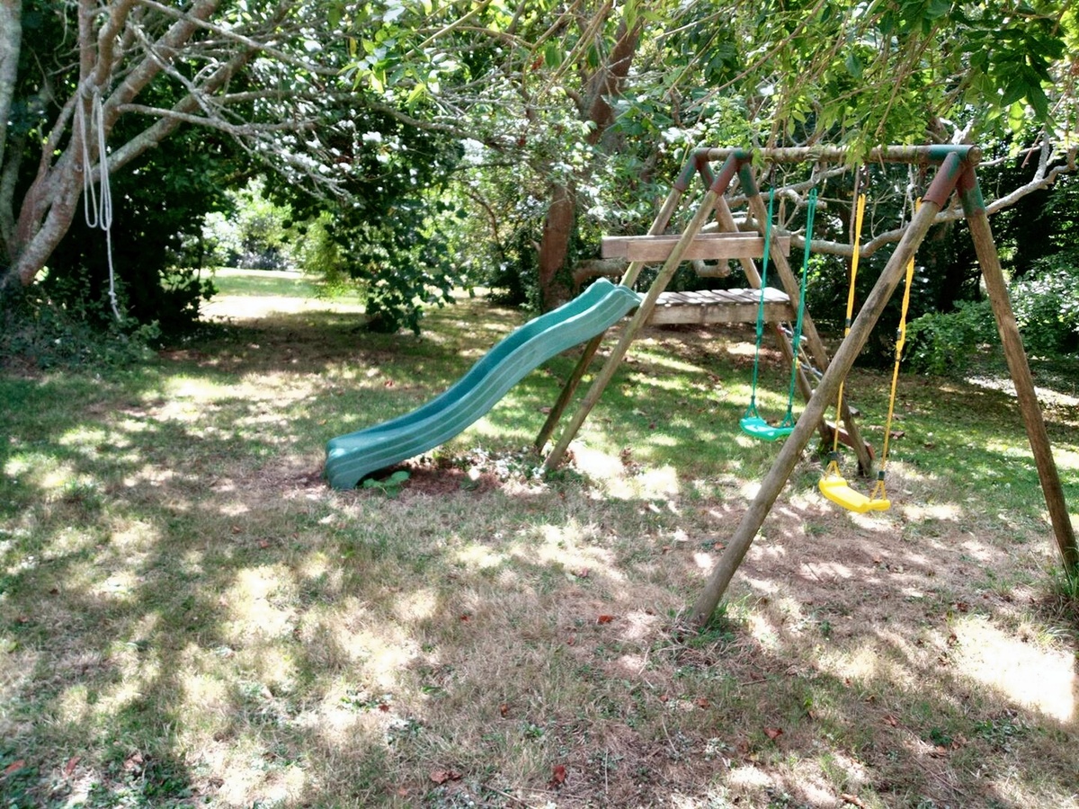 Maison familiale 4 chambres avec jardin à Plougonvelin - Photo 11