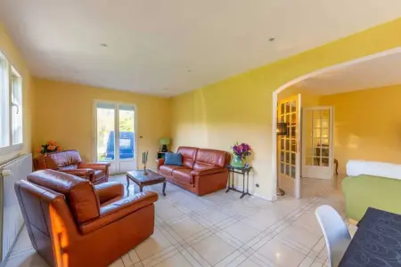 Maison chaleureuse à Saints avec jardin et terrasse - Photo 4