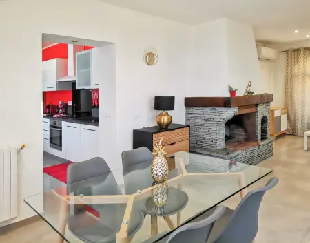 Appartement spacieux à Bastia avec vue mer et montagne. - Photo 4