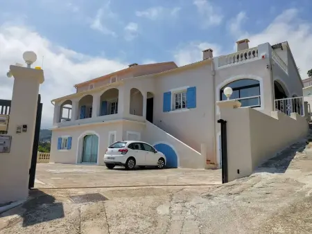 Appartement spacieux à Bastia avec vue mer et montagne. - Photo 5