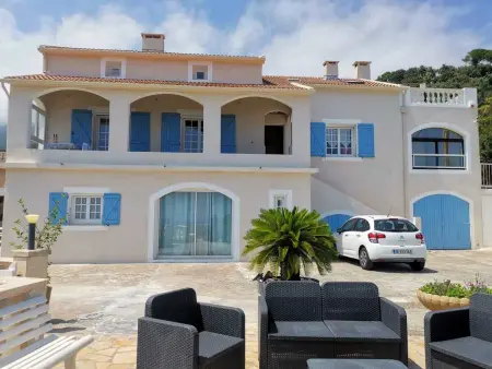 Appartement spacieux à Bastia avec vue mer et montagne. - Photo 6