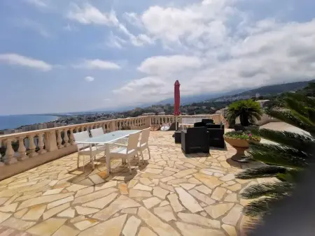 Appartement spacieux à Bastia avec vue mer et montagne. - Photo 10