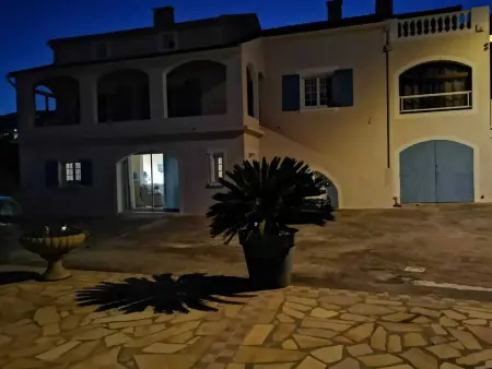 Appartement spacieux à Bastia avec vue mer et montagne. - Photo 11