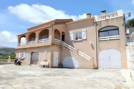 Appartement spacieux à Bastia avec vue mer et montagne. - Photo 12