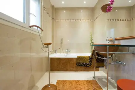 Appartement chic à Cannes, avec terrasse et cheminée, 83 m² - Photo 19