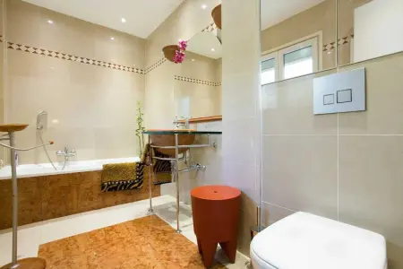 Appartement chic à Cannes, avec terrasse et cheminée, 83 m² - Photo 21