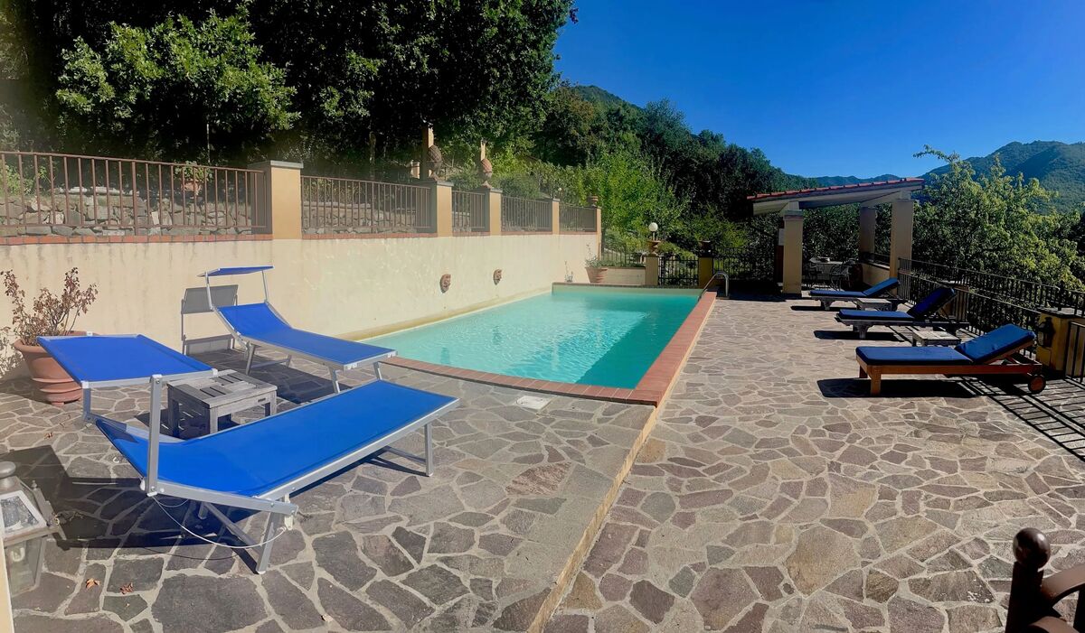 Maison 1 chambre avec piscine et vue montagne à Gattaia - Photo 2