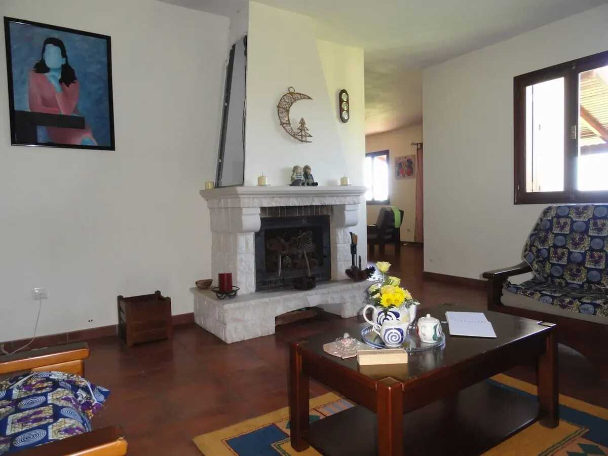 Maison 269 m² à Santa Cruz, jardin clôturé et vue mer - Photo 26