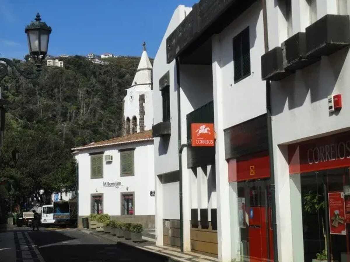 Maison 269 m² à Santa Cruz, jardin clôturé et vue mer - Photo 41
