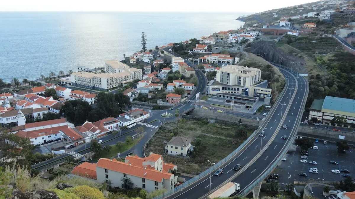 Maison 269 m² à Santa Cruz, jardin clôturé et vue mer - Photo 76