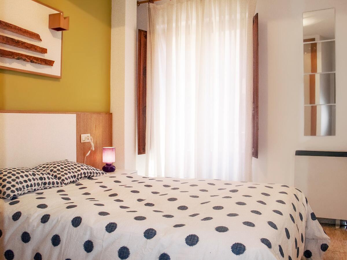 Appartement 40 m² balcon ensoleillé près Plaza Mayor - Photo 7