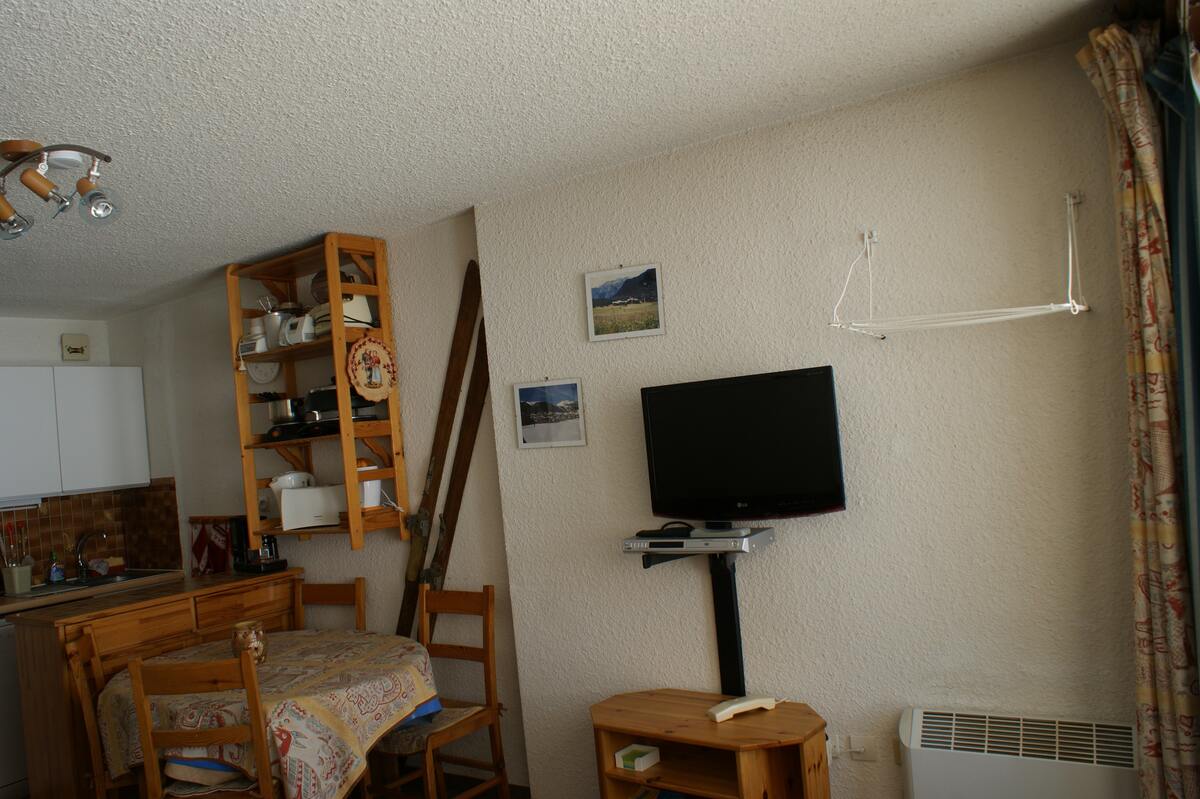Studio 30 m² avec balcon et vue montagne à Montgenèvre - Photo 5