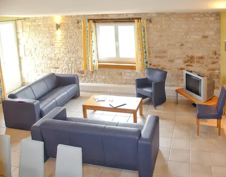 Maison de charme avec piscine et jardin à Saint-Vincent-la-Châtre - Photo 3