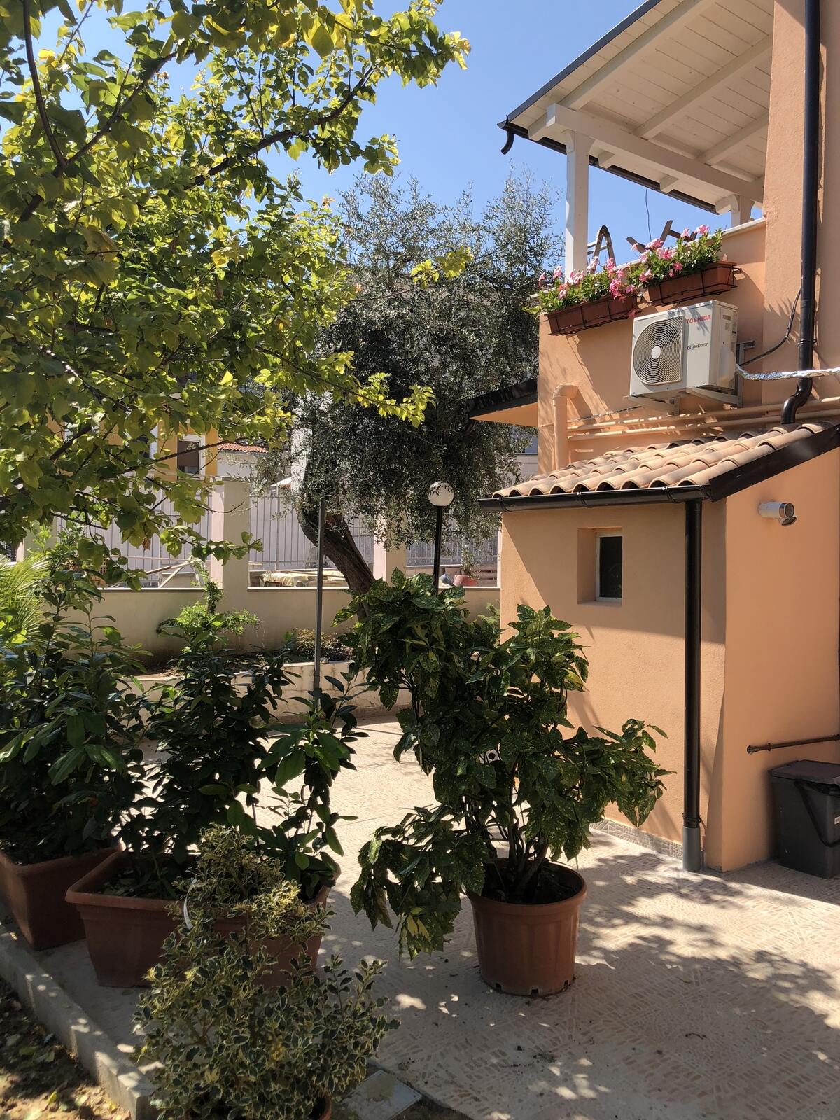 Maison 55m² à Chieti avec jardin privé et terrasse - Photo 25