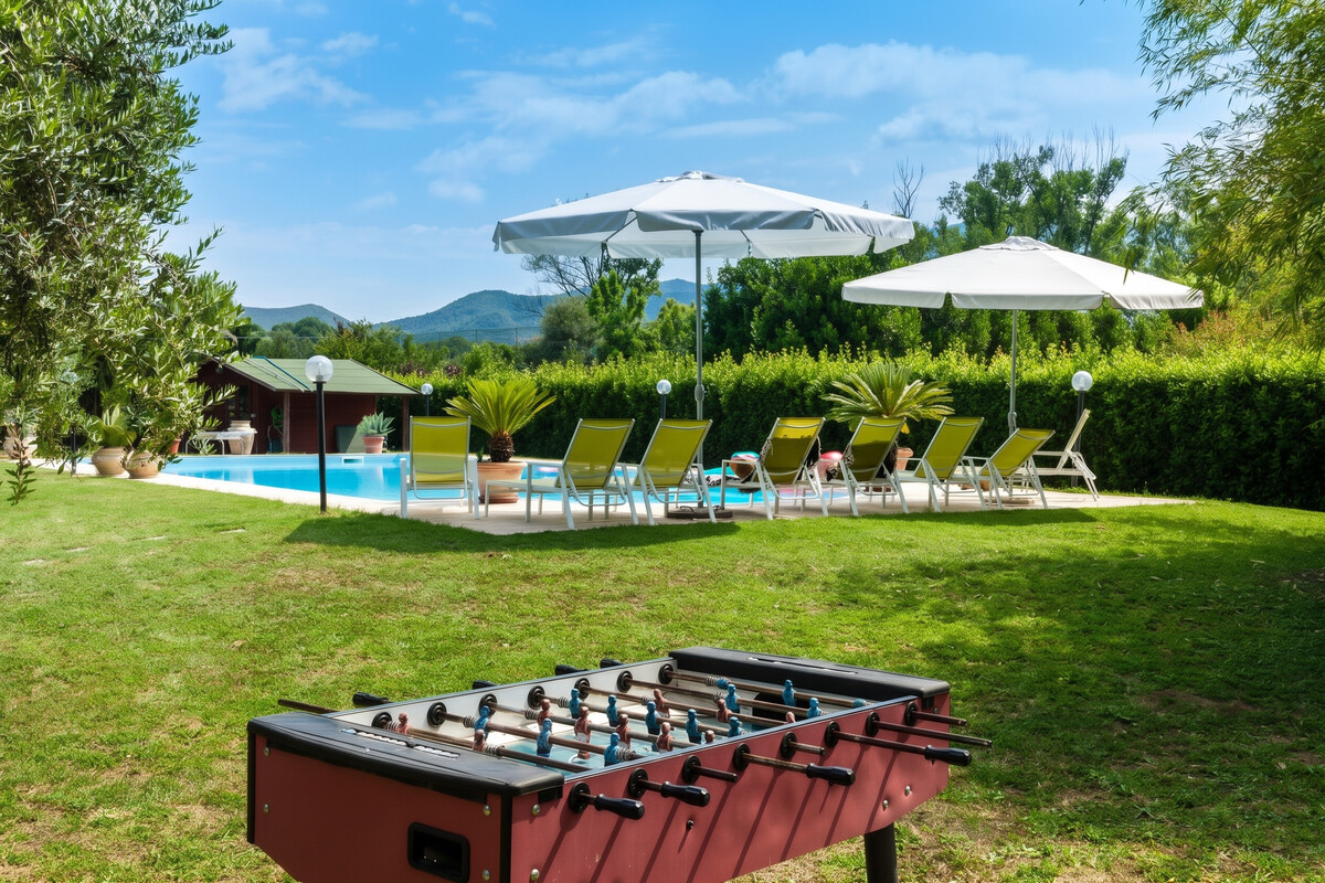 Villa pittoresque à Pise avec terrasse et piscine partagée. - Photo 2