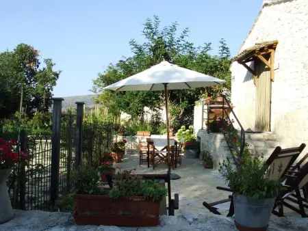 Location appartement à Abbateggio, Appartement charmant à Abbateggio avec vue sur montagne, 60 m²