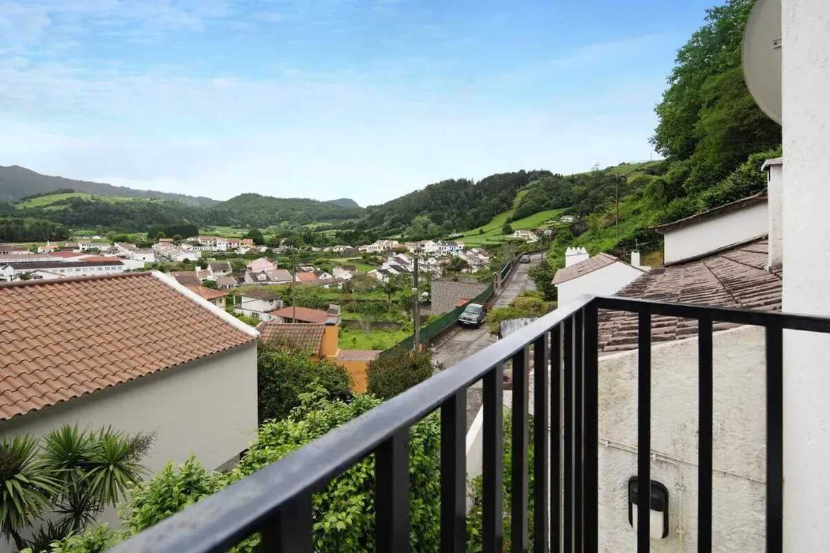 Maison 4 personnes à Furnas avec cheminée et vue montagne - Photo 1