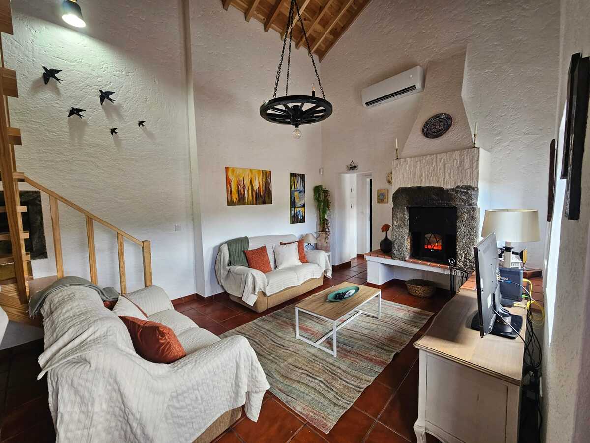 Maison 4 personnes à Furnas avec cheminée et vue montagne - Photo 3