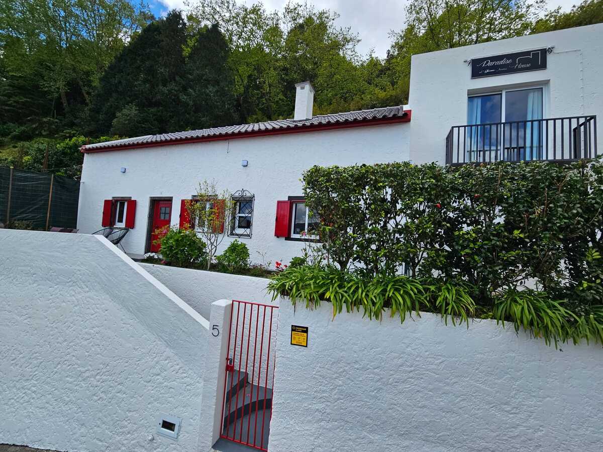 Maison 4 personnes à Furnas avec cheminée et vue montagne - Photo 14