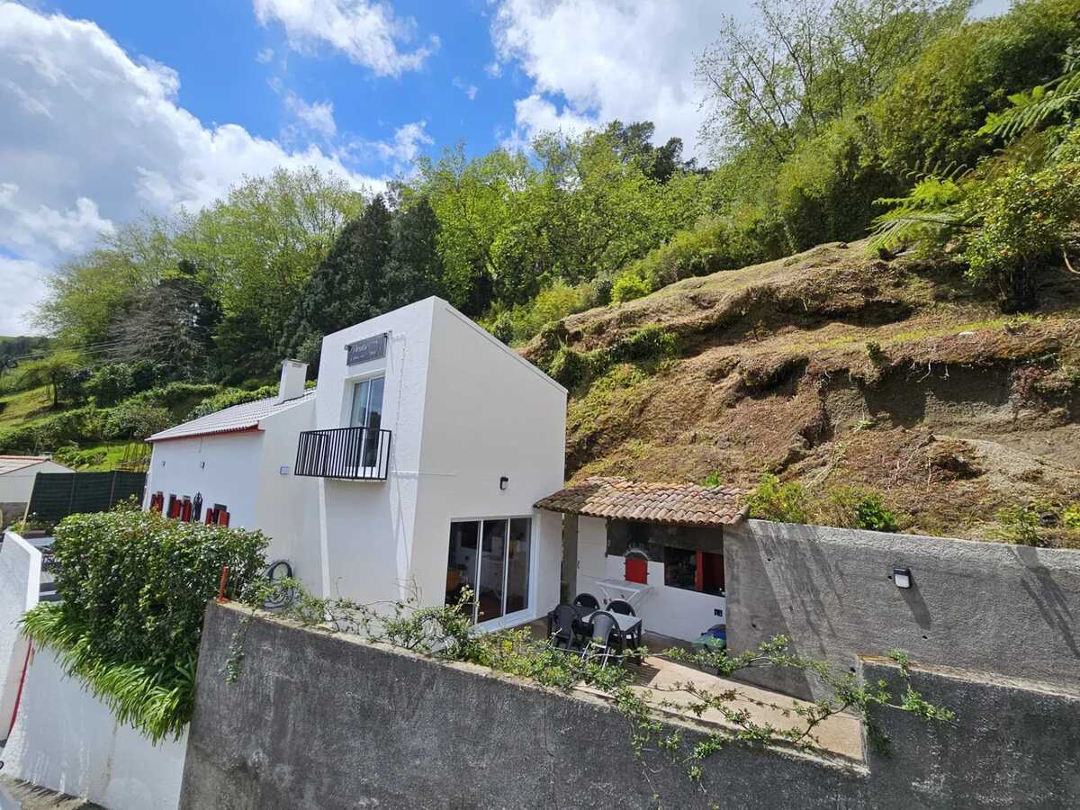 Maison 4 personnes à Furnas avec cheminée et vue montagne - Photo 15