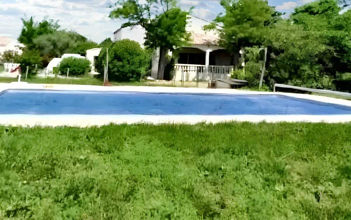 Villa 7 chambres Aimargues : piscine privée, 15 personnes - Photo 1