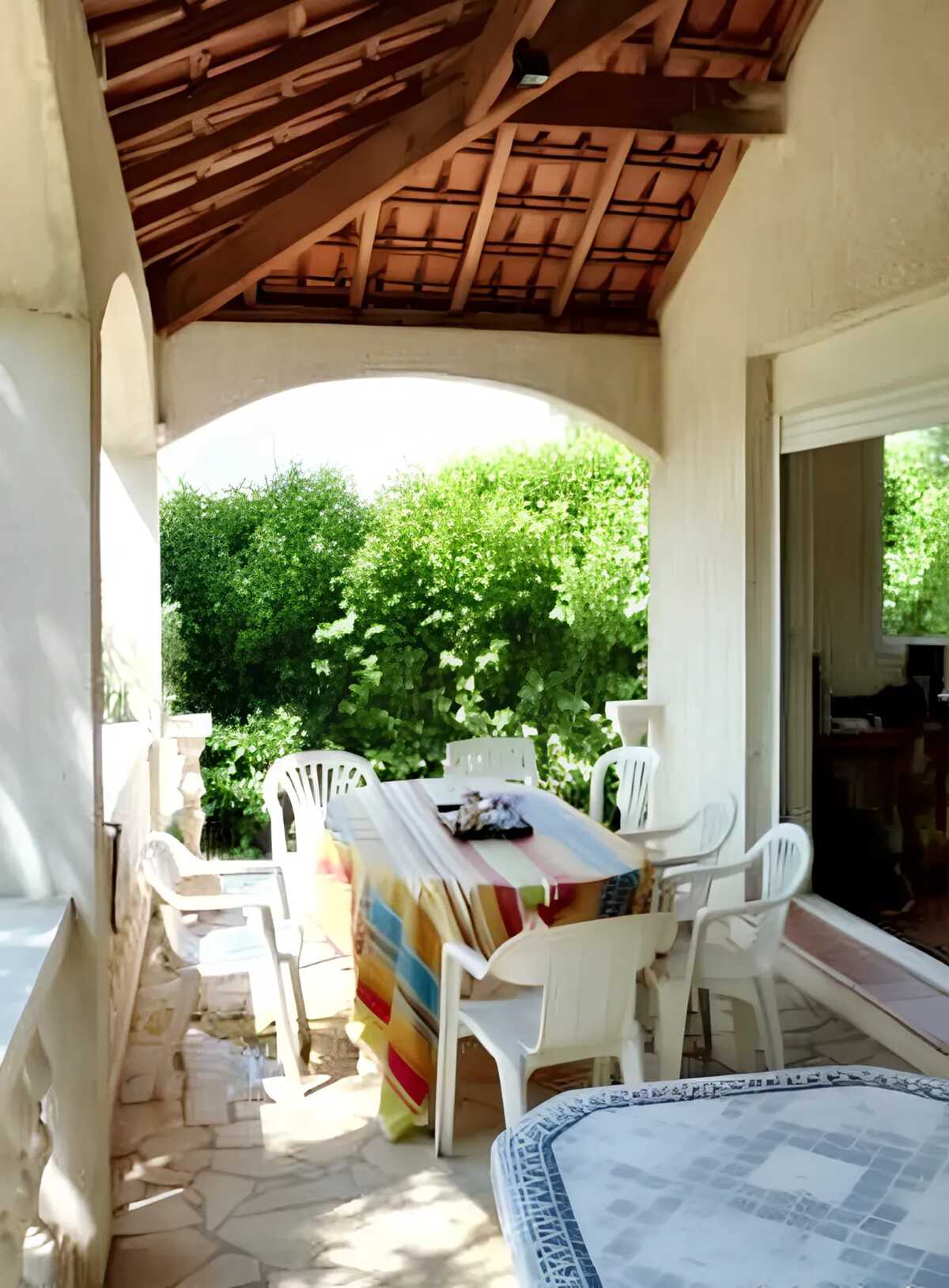 Villa 7 chambres Aimargues : piscine privée, 15 personnes - Photo 3