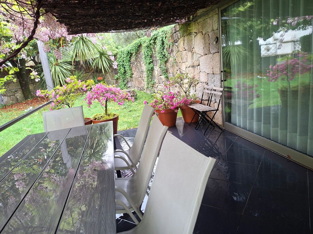 Maison 176 m² à Covelas, piscine partagée et vue montagne - Photo 4