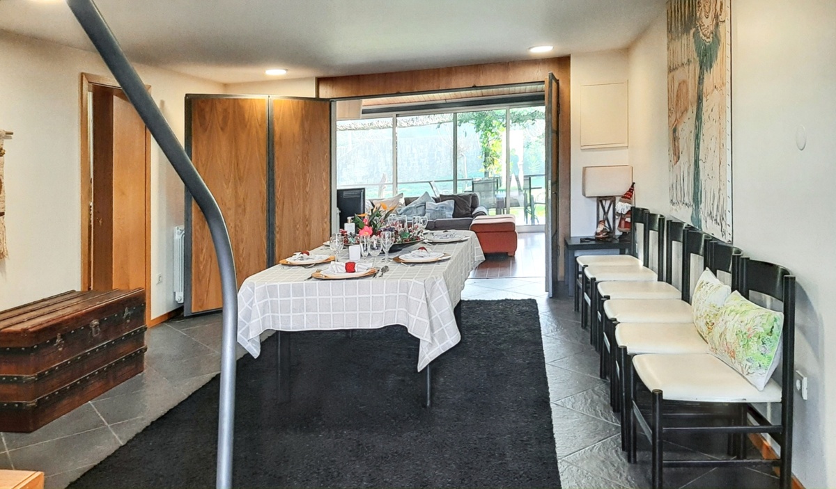 Maison 176 m² à Covelas, piscine partagée et vue montagne - Photo 7