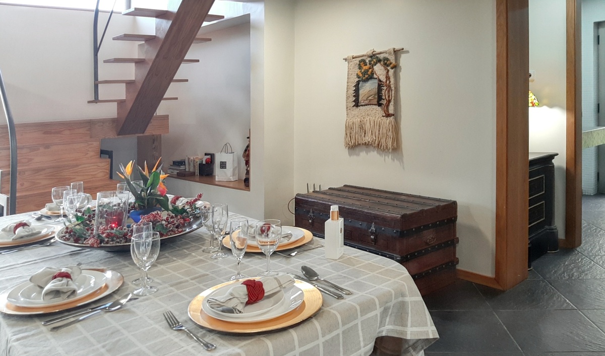 Maison 176 m² à Covelas, piscine partagée et vue montagne - Photo 9