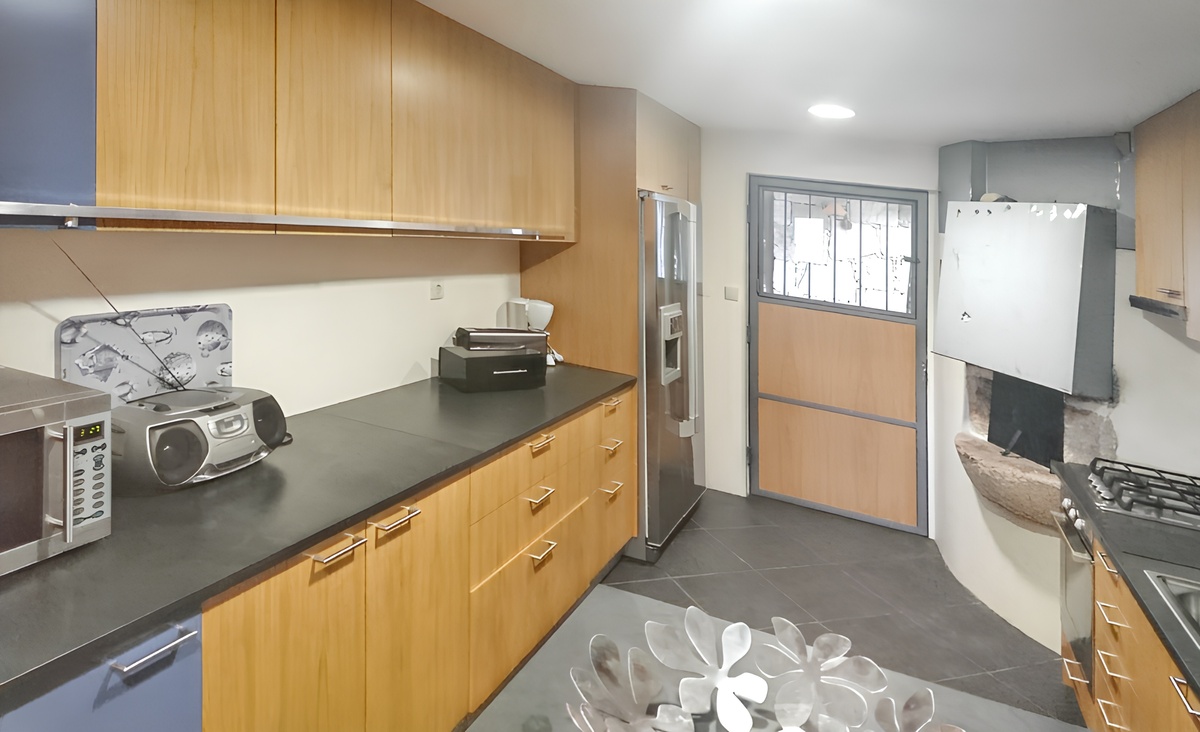 Maison 176 m² à Covelas, piscine partagée et vue montagne - Photo 14