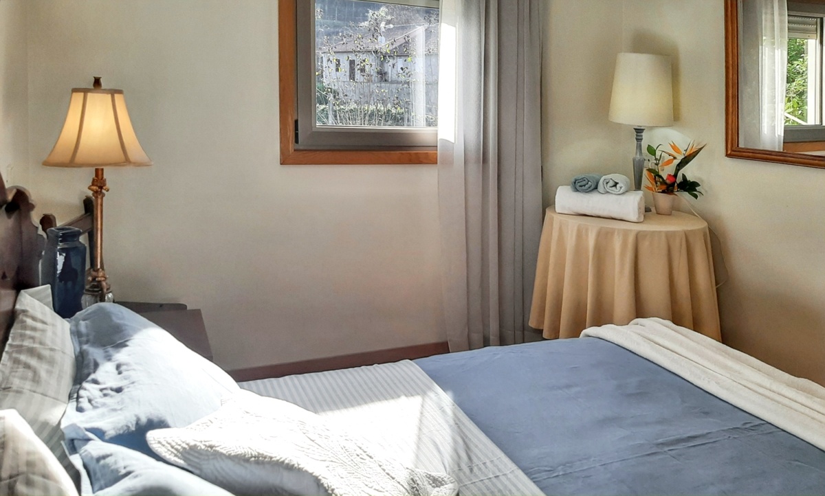 Maison 176 m² à Covelas, piscine partagée et vue montagne - Photo 17