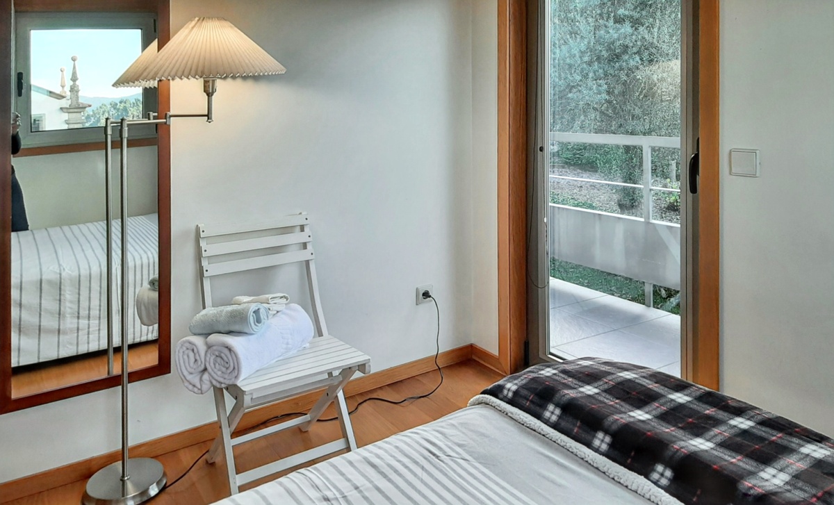 Maison 176 m² à Covelas, piscine partagée et vue montagne - Photo 31