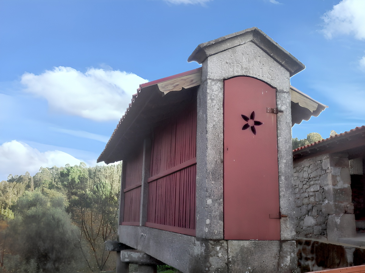 Maison 176 m² à Covelas, piscine partagée et vue montagne - Photo 35