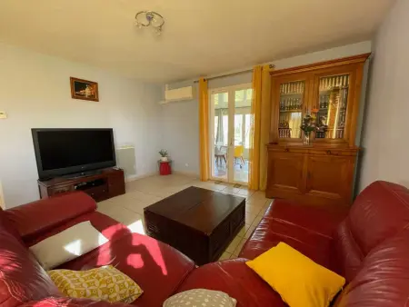 Maison accueillante à Gémozac - 100 m² avec jardin fertile. - Photo 6