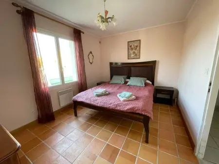 Maison accueillante à Gémozac - 100 m² avec jardin fertile. - Photo 12