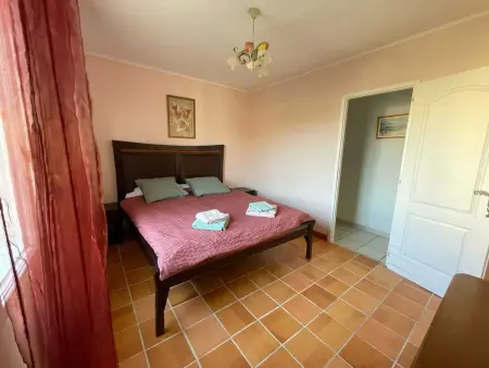 Maison accueillante à Gémozac - 100 m² avec jardin fertile. - Photo 13